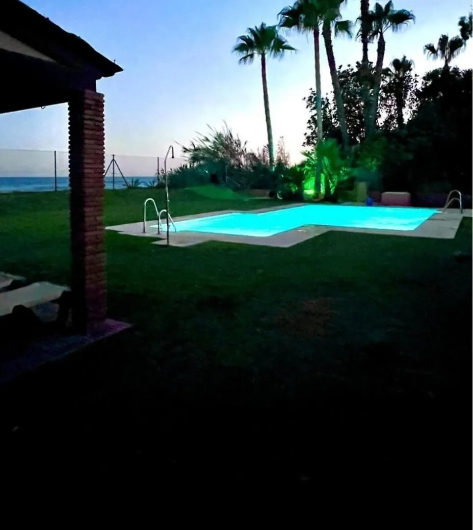 Loft En Primera Linea De Playa 阿尔马亚特阿尔托
