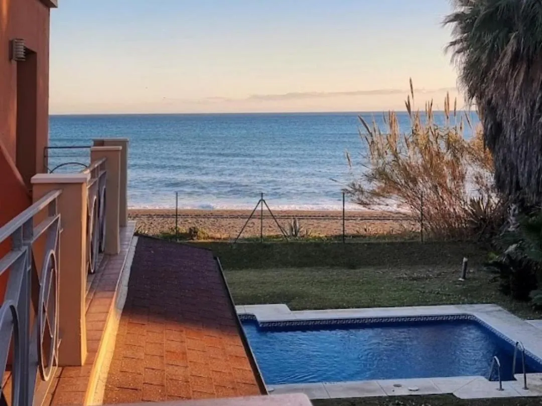 Loft En Primera Linea De Playa 阿尔马亚特阿尔托